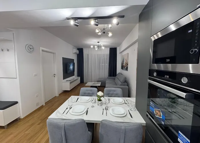 East Gate Luxury Apartment 2