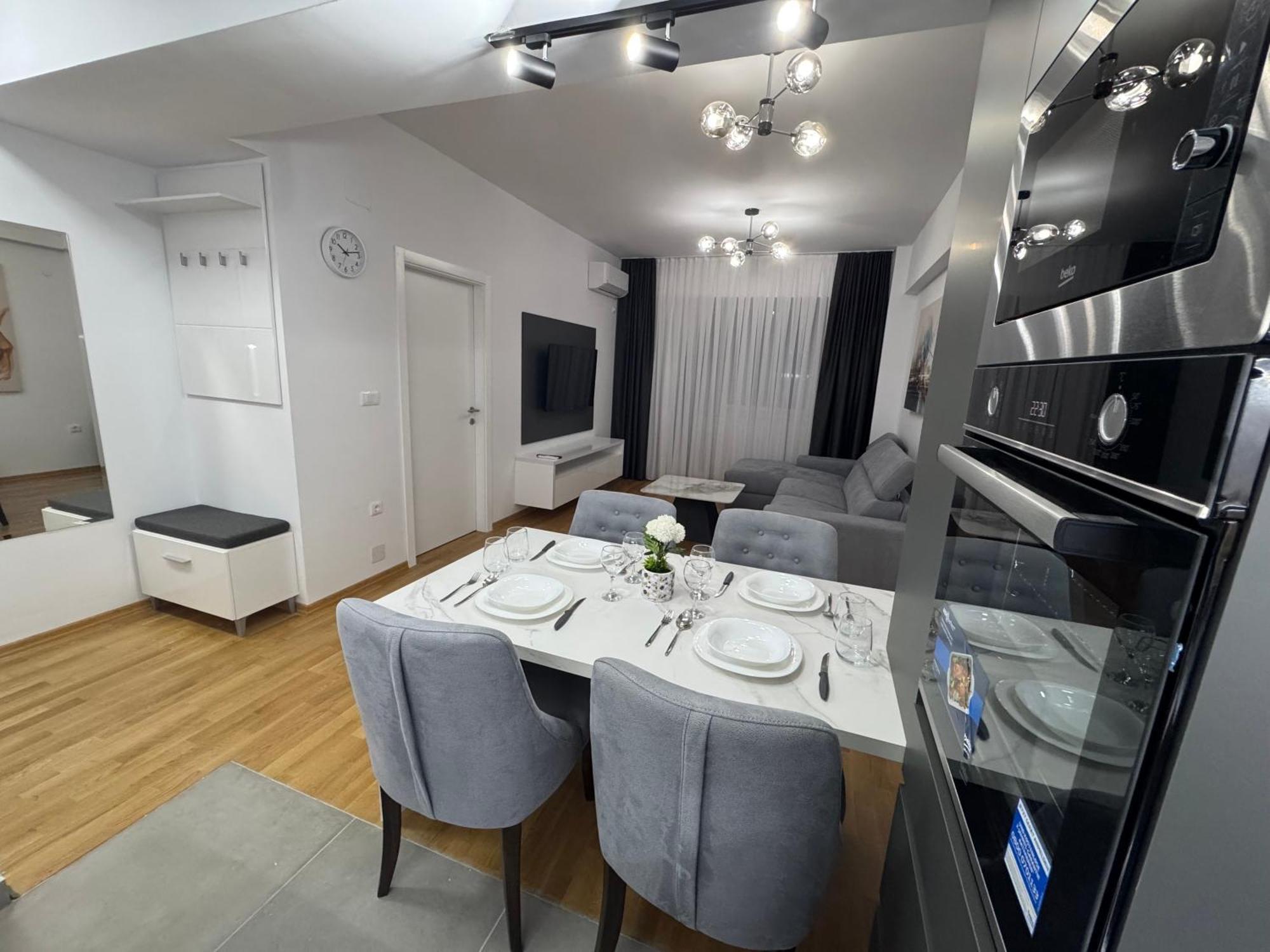 East Gate Luxury 2 Szkopje